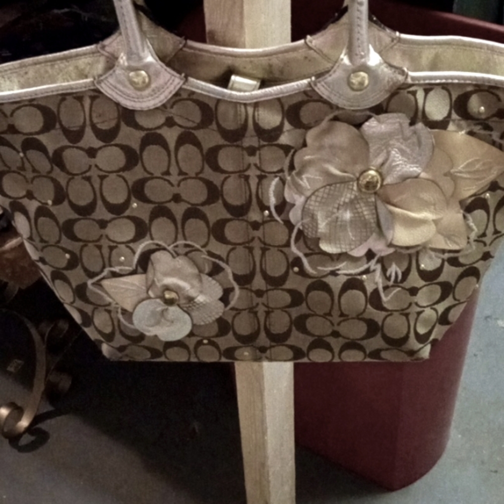 Coach purse